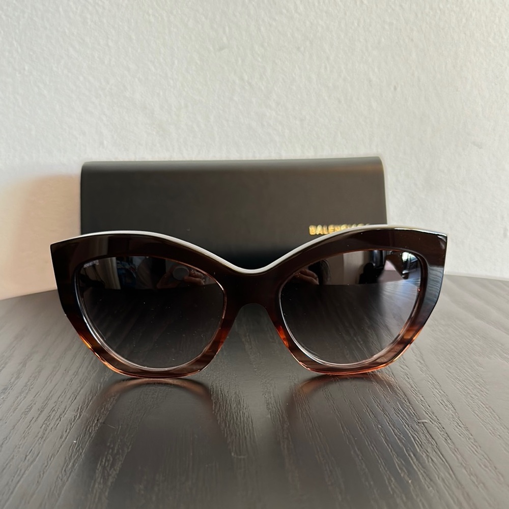 Balenciaga Women's Black and Brown Sunglasses